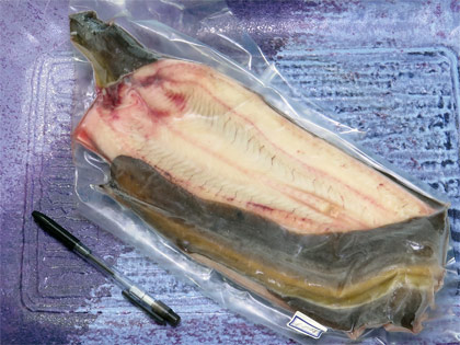 天然うなぎ1尾で513g