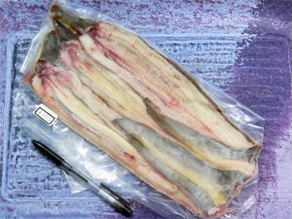 天然うなぎ3尾で385g