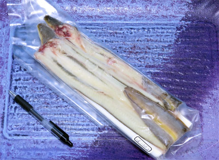 天然うなぎ2尾で118g