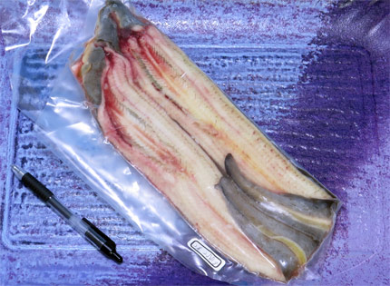 天然うなぎ2尾で128g