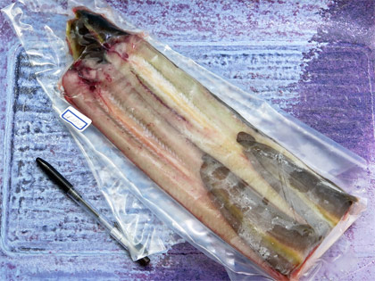 天然うなぎ2尾で280g