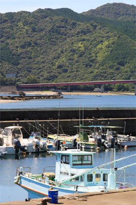 宇佐町の漁船